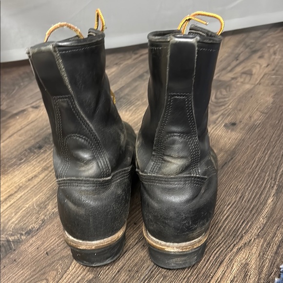 Red Wing Shoes Leather Men's logger Boots - Picture 3 of 7